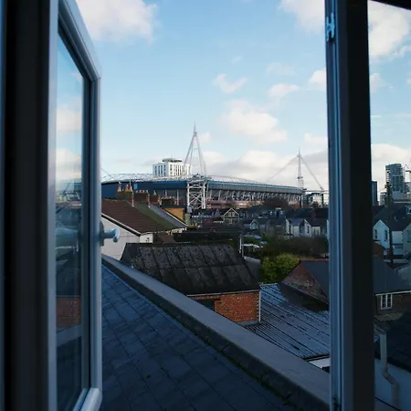 Luxury 3 Bed City Centre Apartment Cardiff Exterior photo